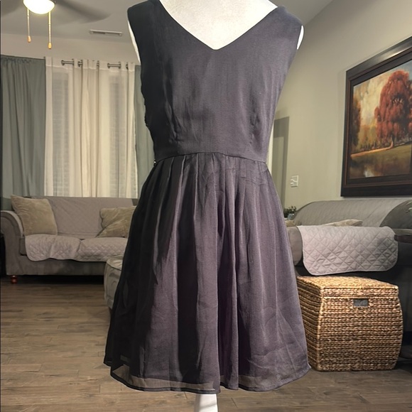 Black Sequin Embellished Sleeveless Mini Dress - Picture 5 of 8